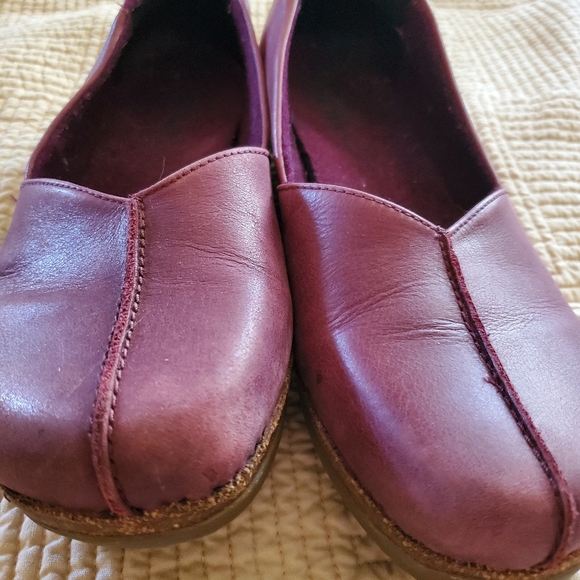 Stegman Purple Leather Women's Shoes - Picture 2 of 5